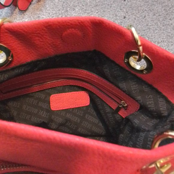 Steve Madden Crossbody Bag EUC Bright Coral Handbag - Picture 4 of 4